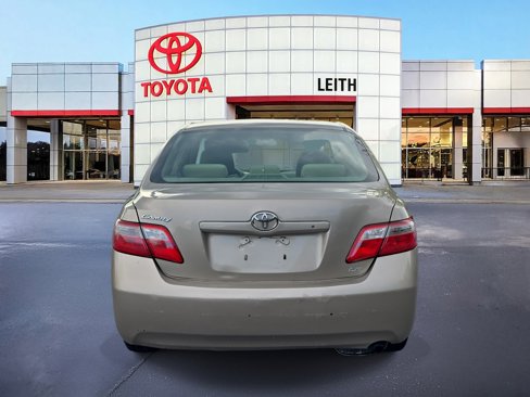 Used 2009 Toyota Camry LE image 6