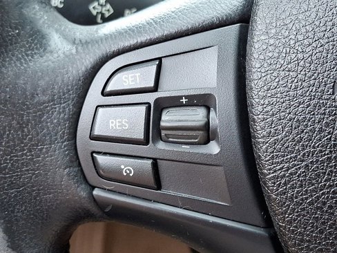 Used 2014 BMW 320i xDrive Sedan image 19