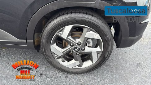 Used 2022 Hyundai Venue SEL w/ Cargo Package image 12