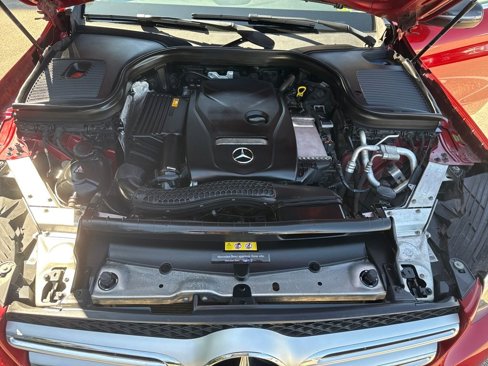 Used 2018 Mercedes-Benz GLC 300 4MATIC image 22