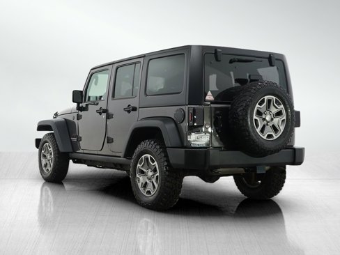 Used 2016 Jeep Wrangler Unlimited Rubicon w/ Connectivity Group image 3
