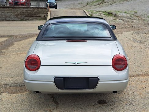 Used 2004 Ford Thunderbird image 4