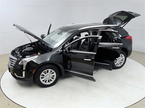 Used 2017 Cadillac XT5 Luxury w/ Driver Awareness Package image 22