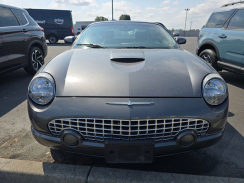Used 2003 Ford Thunderbird image 2