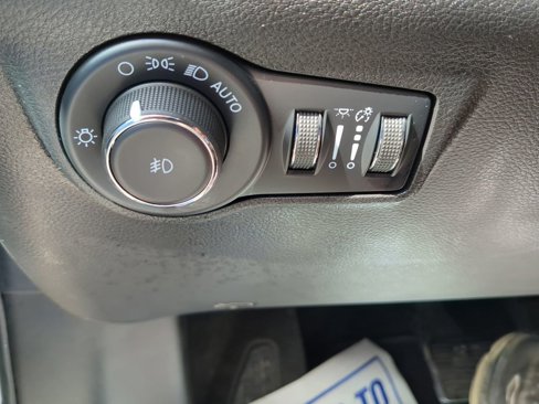 Used 2022 Jeep Compass Latitude w/ Convenience Group image 37