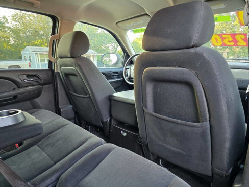 Used 2010 Chevrolet Tahoe LS image 36