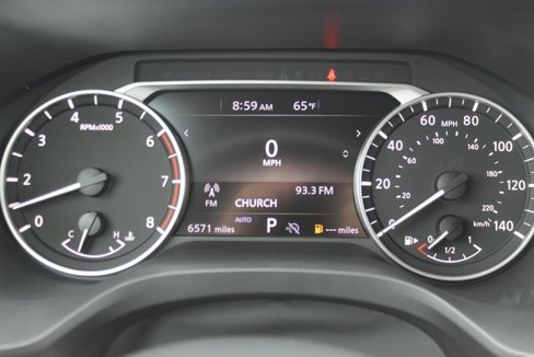 Used 2024 Nissan Rogue S image 17