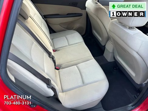 Used 2011 Hyundai Elantra GLS image 16