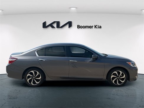 Used 2017 Honda Accord EX-L image 4