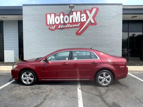 Used 2010 Chevrolet Malibu LT image 1