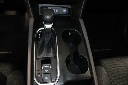 Used 2019 Hyundai Santa Fe SE image 39