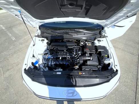 Certified 2025 Hyundai Elantra SE image 23