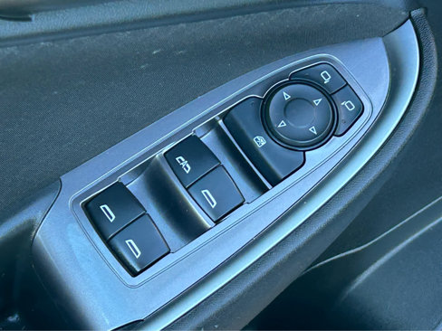 Used 2023 Chevrolet Malibu LT image 14