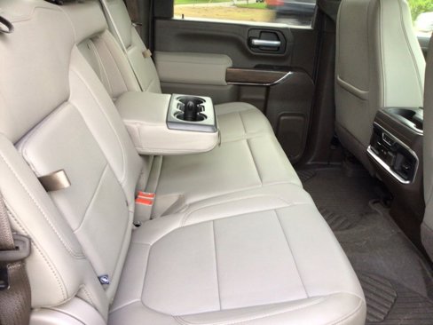 Used 2020 GMC Sierra 2500 SLT w/ SLT Premium Plus Package image 27