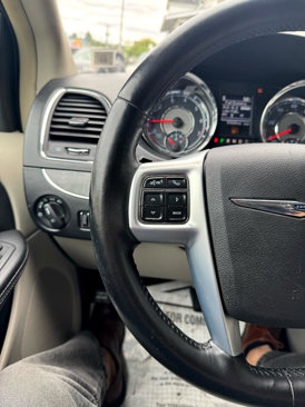Used 2011 Chrysler Town & Country Touring w/ Entertainment Group #1 image 17