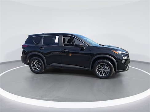 Used 2024 Nissan Rogue S image 9
