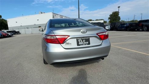 Used 2017 Toyota Camry LE image 9