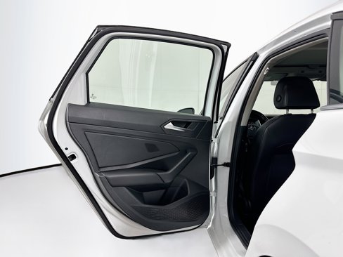 Used 2019 Volkswagen Jetta SE image 26