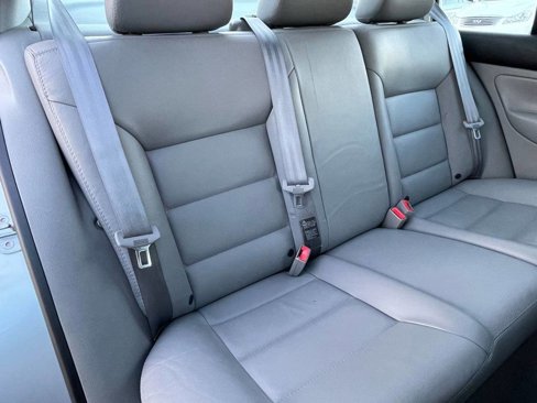 Used 2002 Volkswagen Jetta GLS image 14