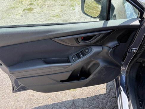 Used 2017 Subaru Impreza 2.0i Premium image 9