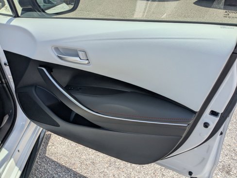 Used 2024 Toyota Corolla SE image 32