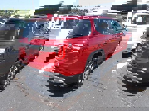 Used 2023 GMC Acadia SLT image 3