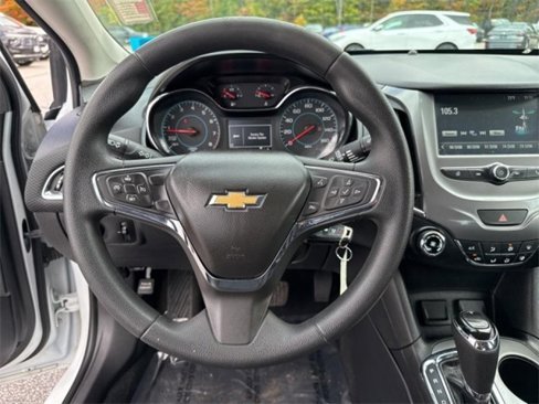 Used 2016 Chevrolet Cruze LT image 20