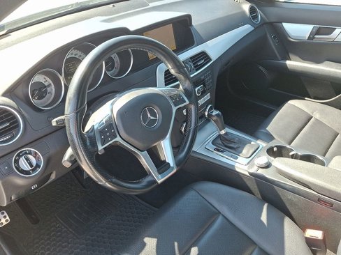 Used 2012 Mercedes-Benz C 250 Sedan image 4