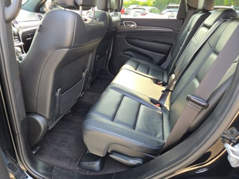 Used 2019 Jeep Grand Cherokee Limited w/ Trailer Tow Group IV image 16
