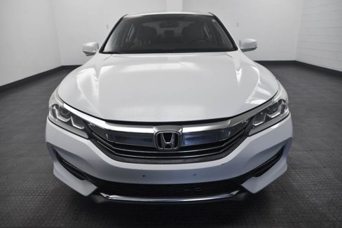 Used 2016 Honda Accord EX image 2