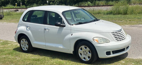 Used 2008 Chrysler PT Cruiser image 2