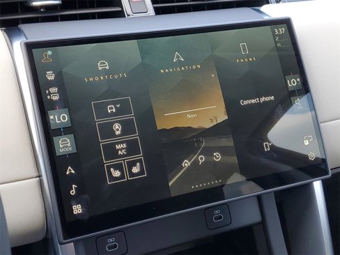 Used 2024 Land Rover Discovery Sport S image 22