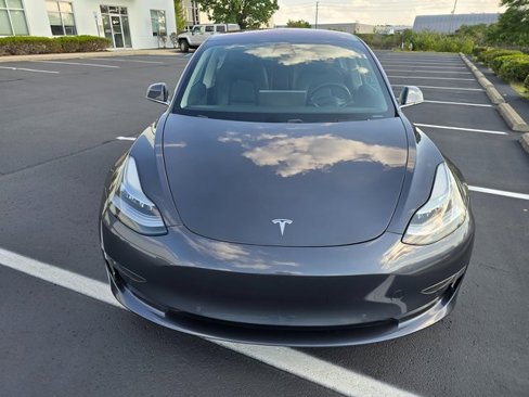 Used 2018 Tesla Model 3 Long Range image 17