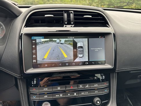 Used 2017 Jaguar F-PACE S image 24