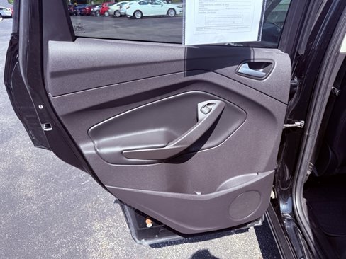 Used 2018 Ford Escape SE w/ SE Sport Appearance Package image 33
