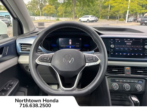 Used 2022 Volkswagen Taos SE image 20