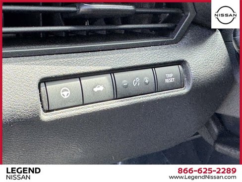 Used 2022 Nissan Altima 2.5 SV w/ SV Premium Package image 15