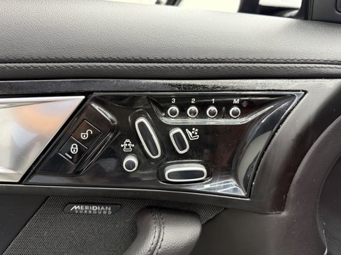 Used 2014 Jaguar F-TYPE S image 12