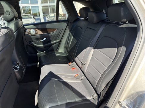 Used 2019 Mercedes-Benz GLC 300 4MATIC image 23