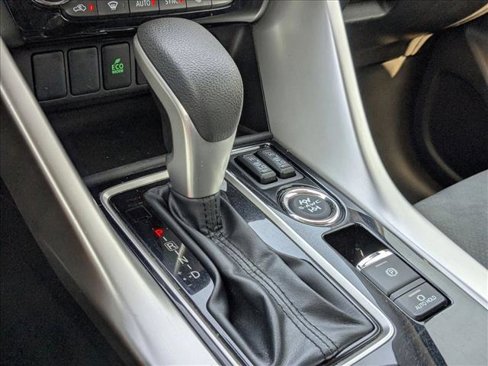 Used 2022 Mitsubishi Eclipse Cross SE image 15