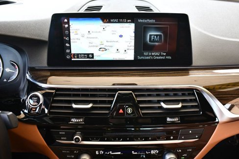 Used 2018 BMW 530i xDrive image 54