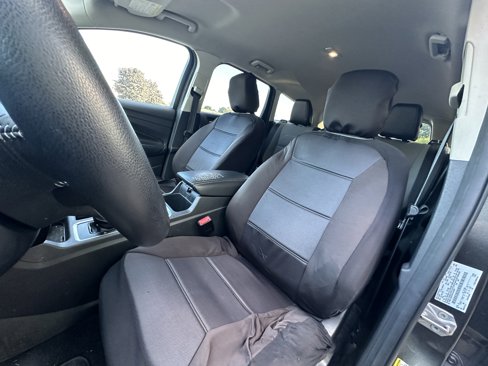 Used 2019 Ford Escape SE image 23
