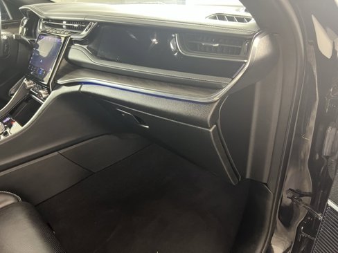 Used 2023 Jeep Grand Cherokee Overland w/ Luxury Tech Group IV image 23