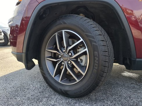 Used 2021 Jeep Grand Cherokee Limited w/ Sun & Sound Group image 37