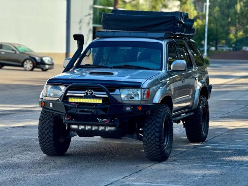 Used 2002 Toyota 4Runner SR5 image 2