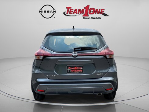 New 2025 Nissan Kicks S image 5