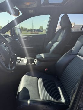 Used 2019 Toyota RAV4 XSE image 10