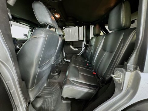 Used 2016 Jeep Wrangler Unlimited Sahara w/ Dual Top Group image 22