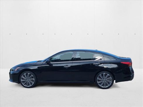 Used 2024 Nissan Altima 2.5 SL image 8
