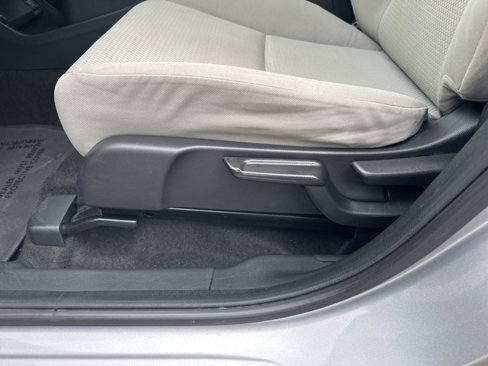 Used 2021 Honda HR-V LX image 16